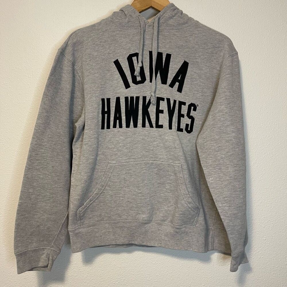 Iowa Hawkeyes J America Embroidered Logo Sweatshirt Soze Large